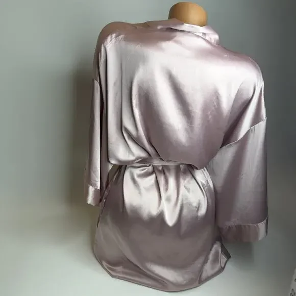 Victorias Secret Satin Robe 3/4 Sleeves XS /S Mid Thigh Length Pink Pockets READ - Picture 2 of 15